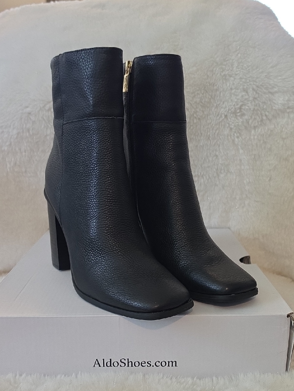 New Aldo Black Leather Block-Heel Ankle Boots